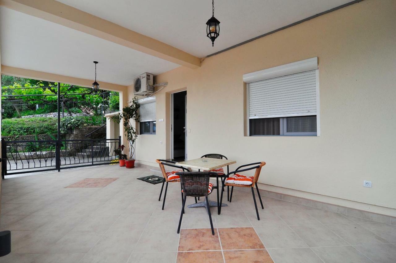 Apartments Banicevic Тиват Экстерьер фото